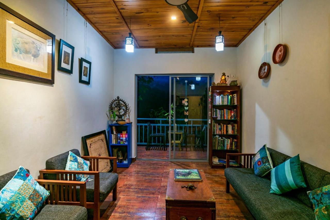Mistletoe Homestay & Cafe Munnar Esterno foto