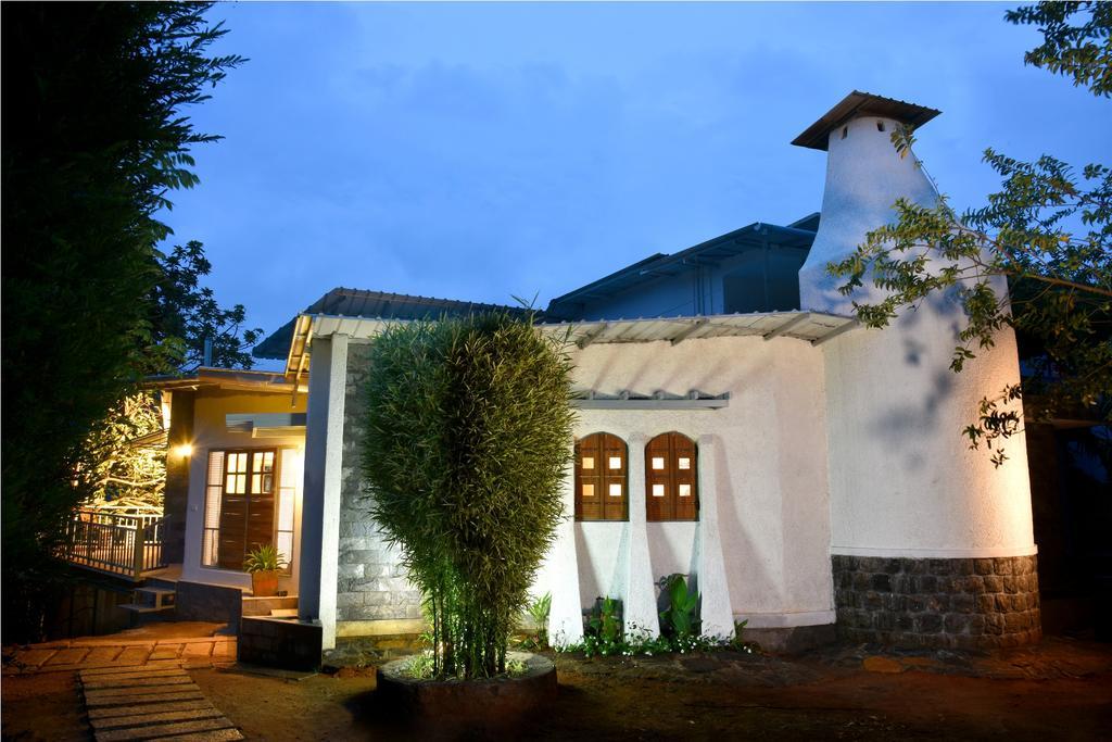 Mistletoe Homestay & Cafe Munnar Esterno foto