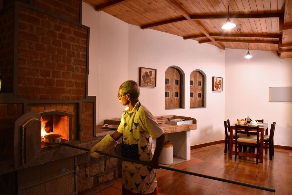Mistletoe Homestay & Cafe Munnar Esterno foto
