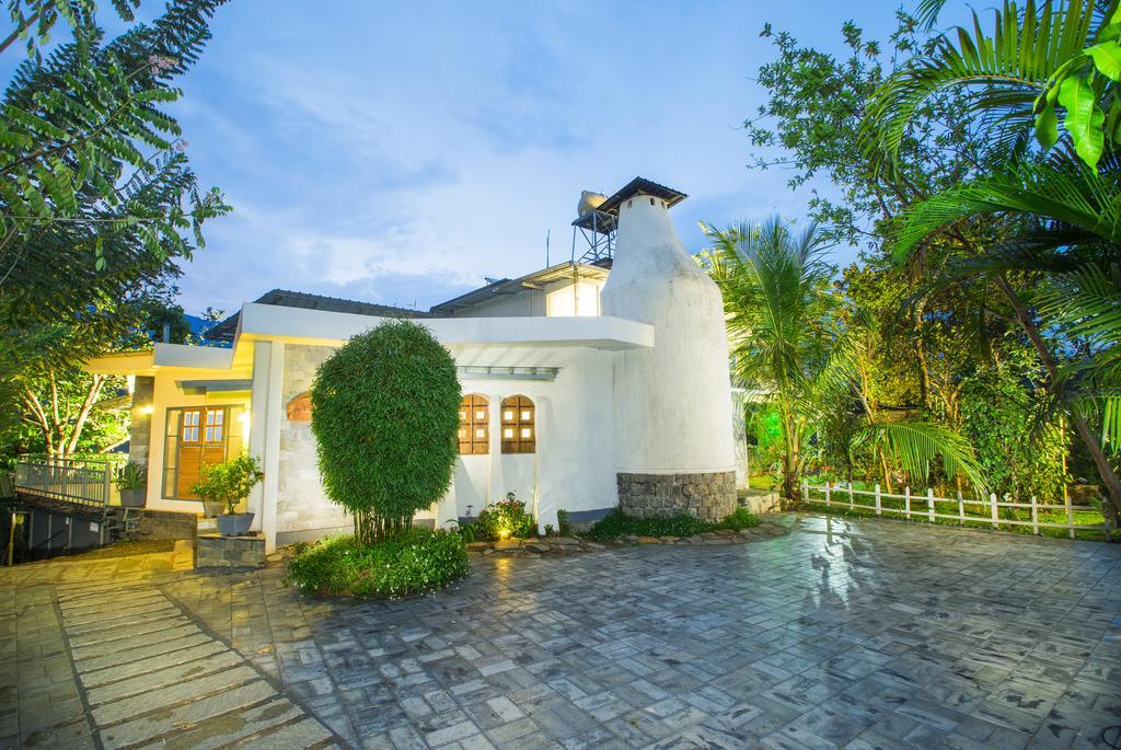 Mistletoe Homestay & Cafe Munnar Esterno foto