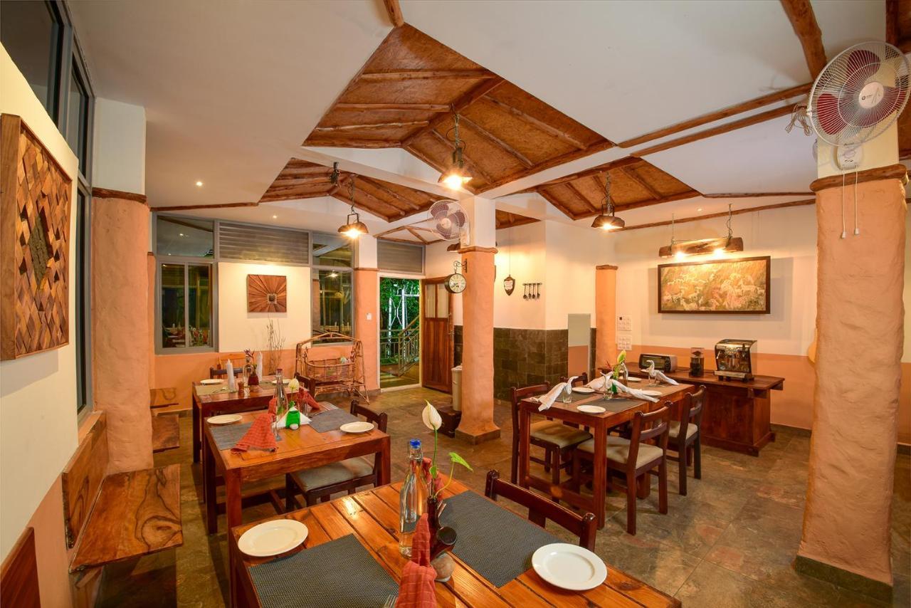 Mistletoe Homestay & Cafe Munnar Esterno foto