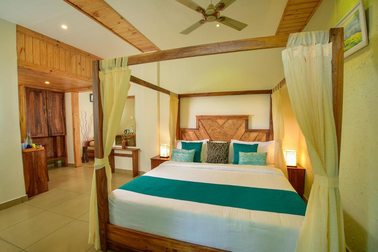 Mistletoe Homestay & Cafe Munnar Esterno foto