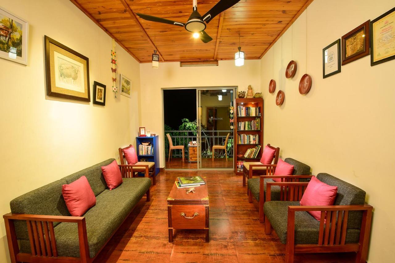 Mistletoe Homestay & Cafe Munnar Esterno foto